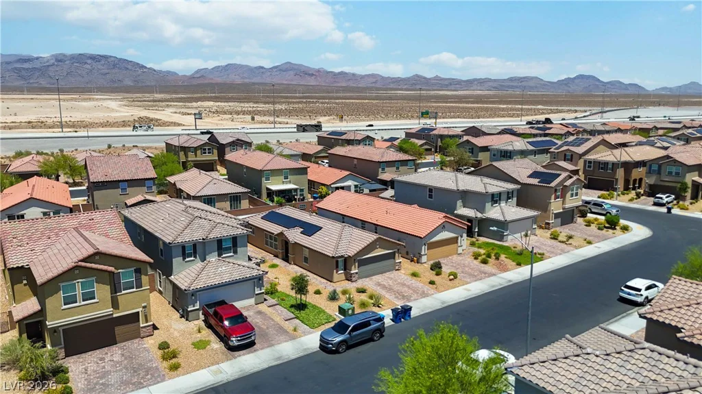 1402 Great Hollow, North Las Vegas, NV 89086