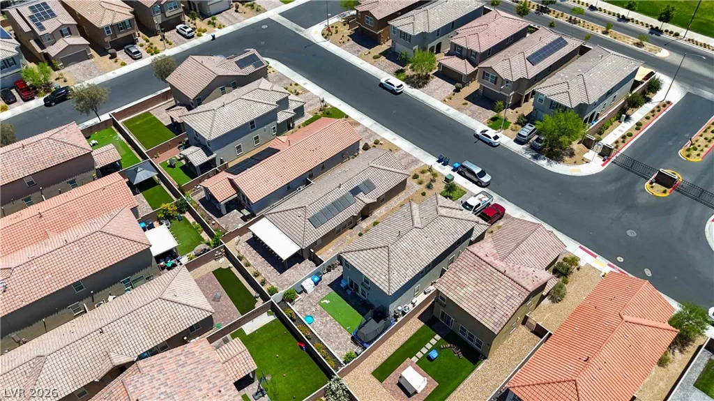 1402 Great Hollow, North Las Vegas, NV 89086