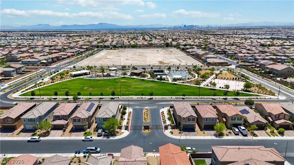 1402 Great Hollow, North Las Vegas, NV 89086