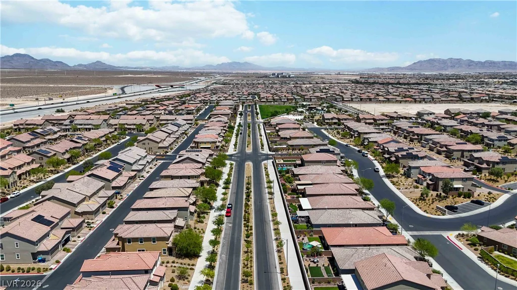 1402 Great Hollow, North Las Vegas, NV 89086