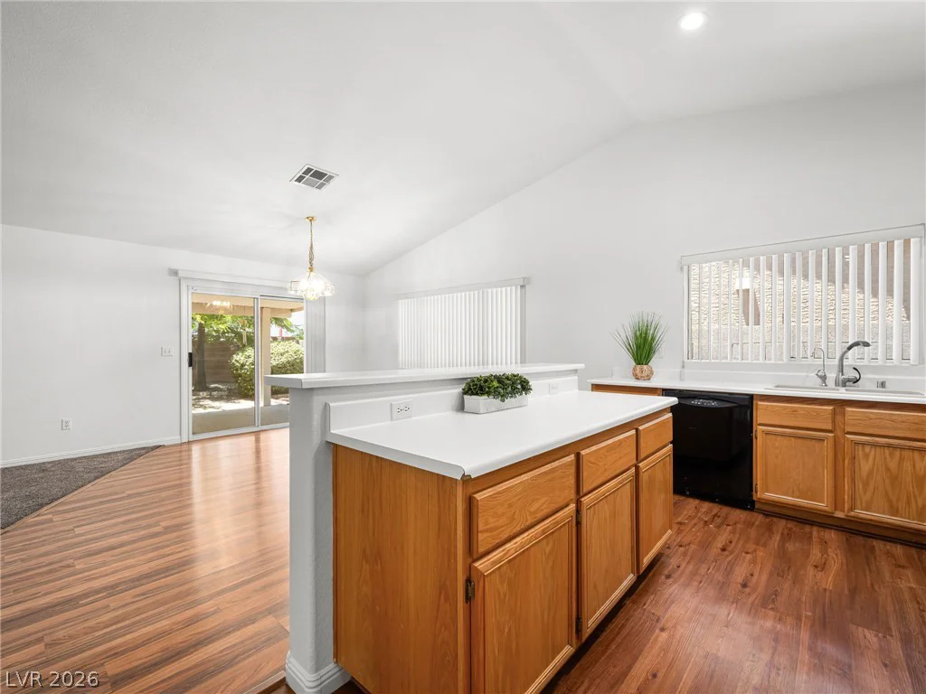 35 Honey Locust, North Las Vegas, NV 89031