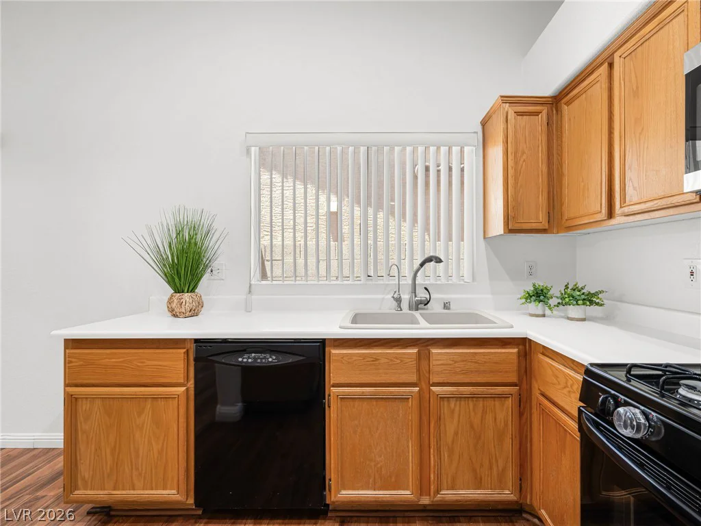 35 Honey Locust, North Las Vegas, NV 89031