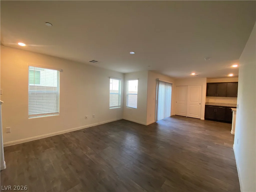 6882 Magenta Moon, North Las Vegas, NV 89086