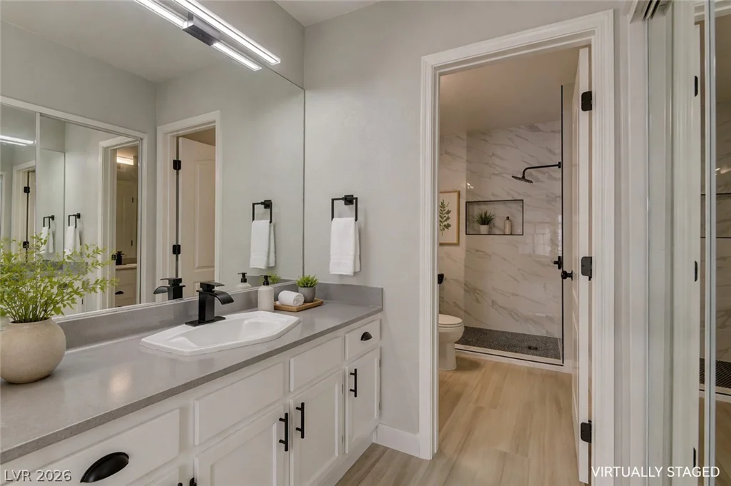 7400 Flamingo, Las Vegas, NV 89147