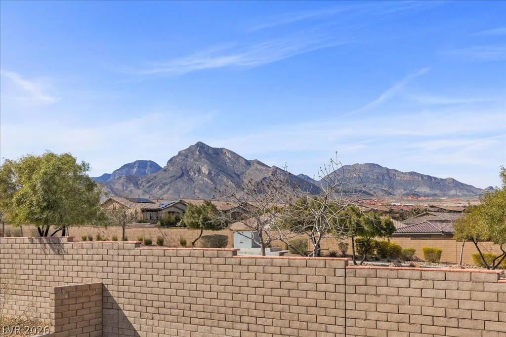 205 Elder View, Las Vegas, NV 89138