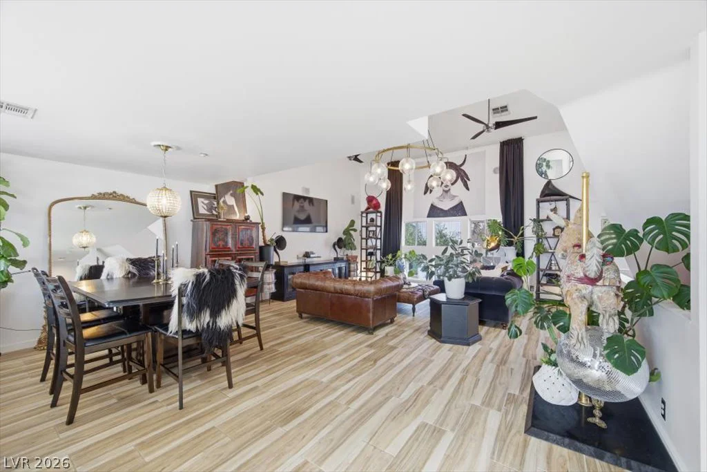 219 Tower, Las Vegas, NV 89101