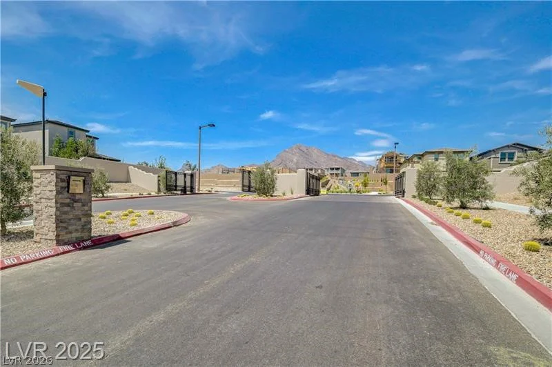 599 Clover Bar, Las Vegas, NV 89138