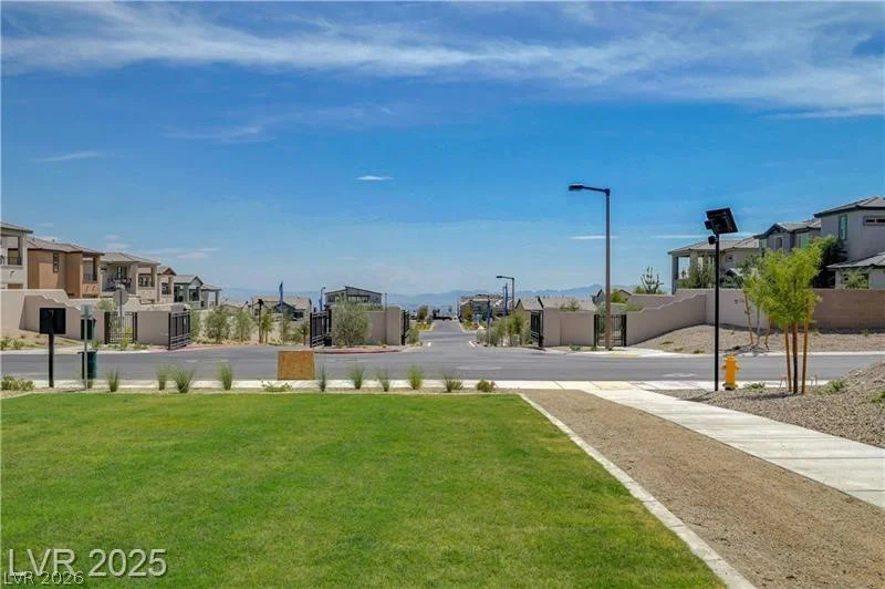 599 Clover Bar, Las Vegas, NV 89138