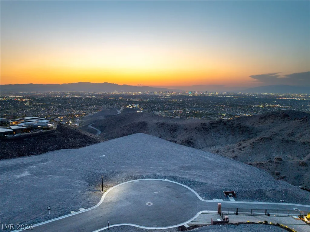 673 Dragon Point, Henderson, NV 89012