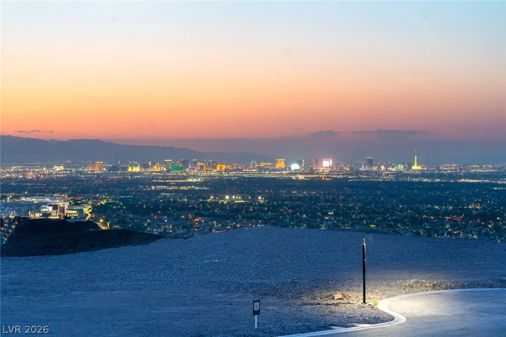 673 Dragon Point, Henderson, NV 89012
