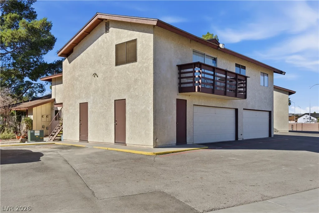 2341 Wooster, Las Vegas, NV 89108