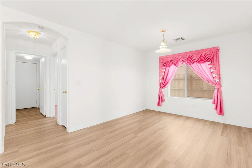 4505 Gracemont, Las Vegas, NV 89139
