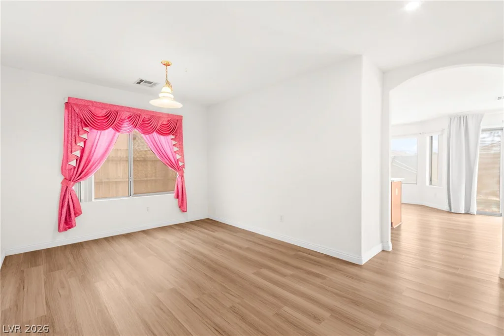 4505 Gracemont, Las Vegas, NV 89139