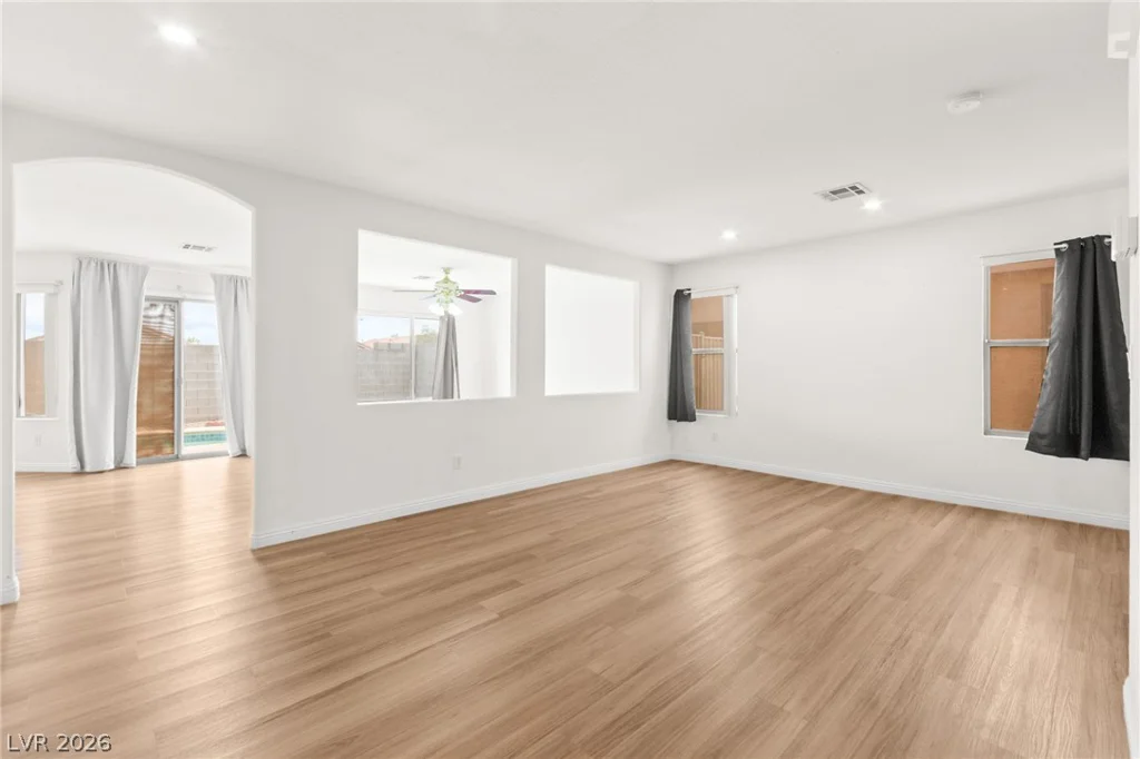 4505 Gracemont, Las Vegas, NV 89139