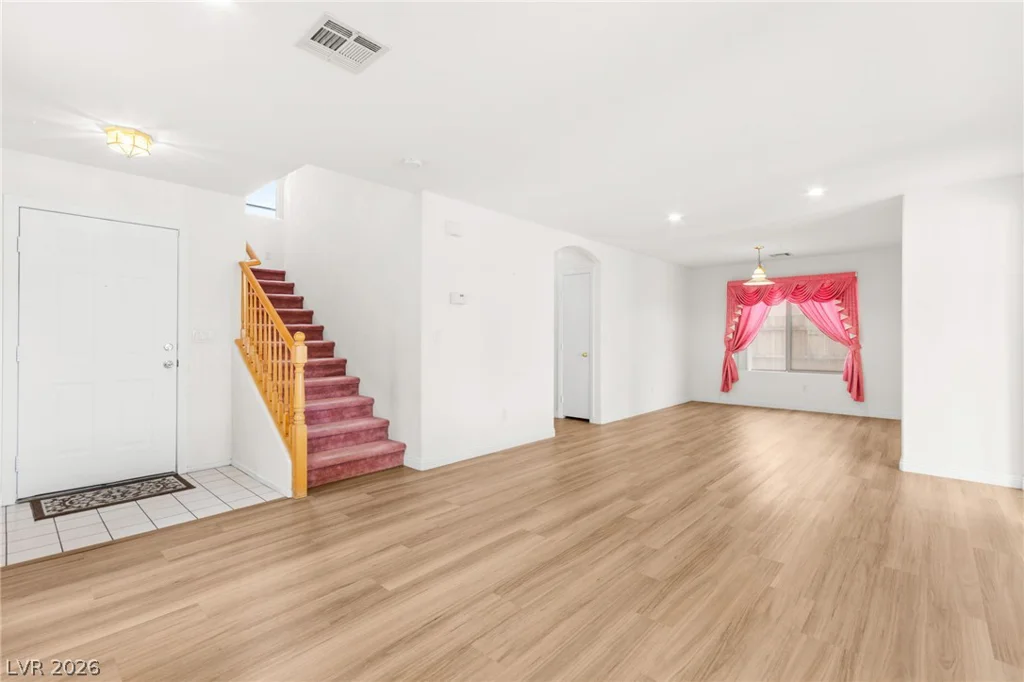 4505 Gracemont, Las Vegas, NV 89139