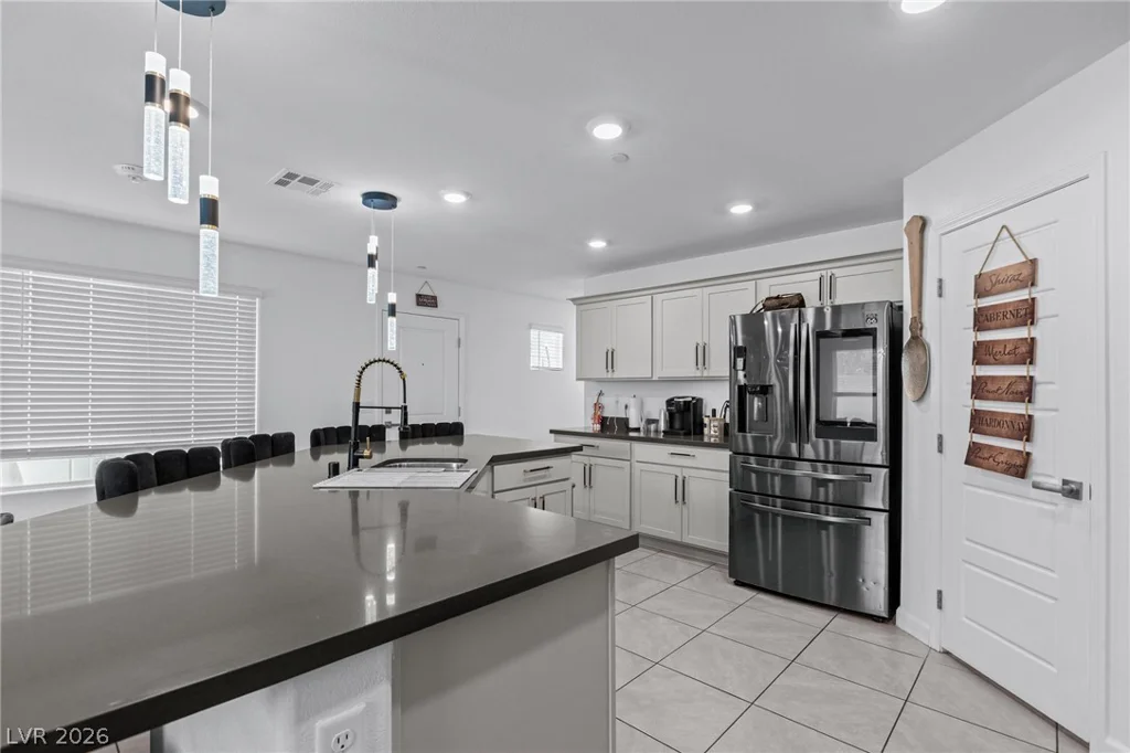 4915 Chidlaw, Las Vegas, NV 89115