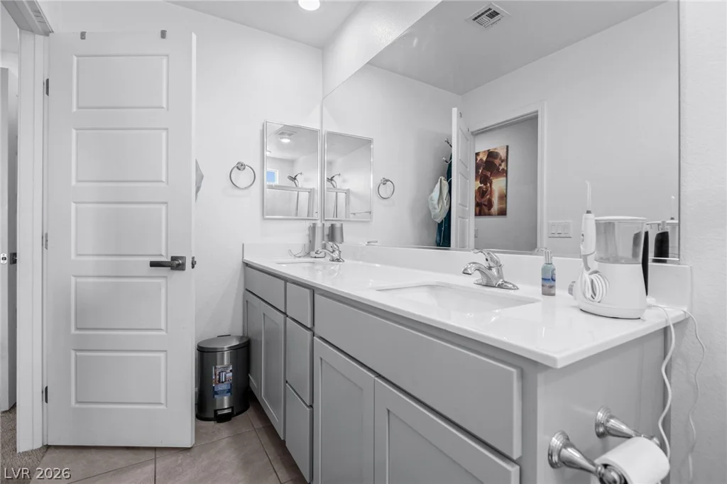 4915 Chidlaw, Las Vegas, NV 89115