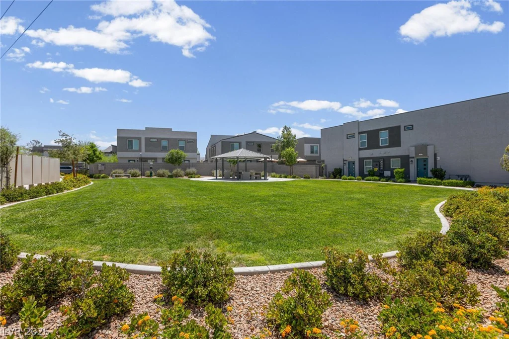 4915 Chidlaw, Las Vegas, NV 89115