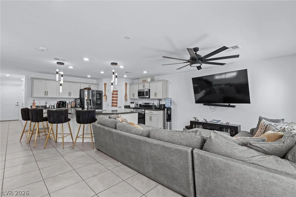 4915 Chidlaw, Las Vegas, NV 89115
