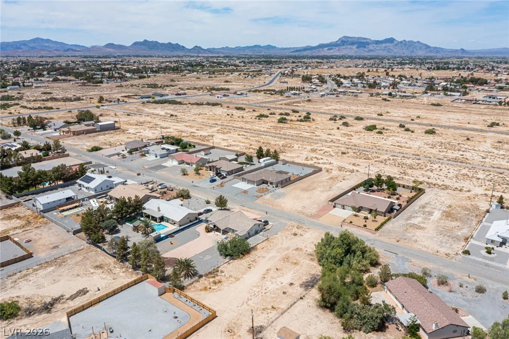 261 Hickory, Pahrump, NV 89048