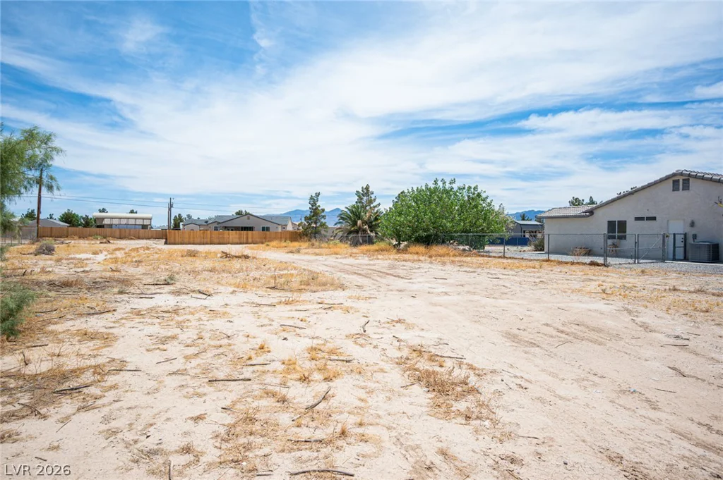 261 Hickory, Pahrump, NV 89048