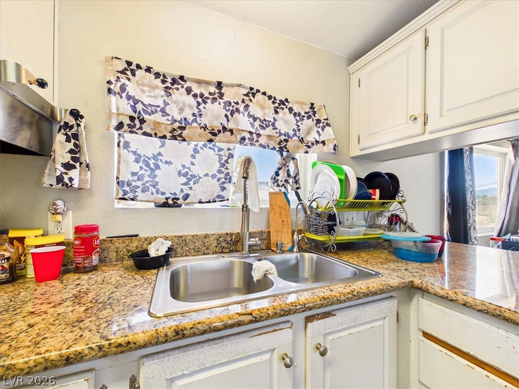 1141 Gold Dust, Pahrump, NV 89048