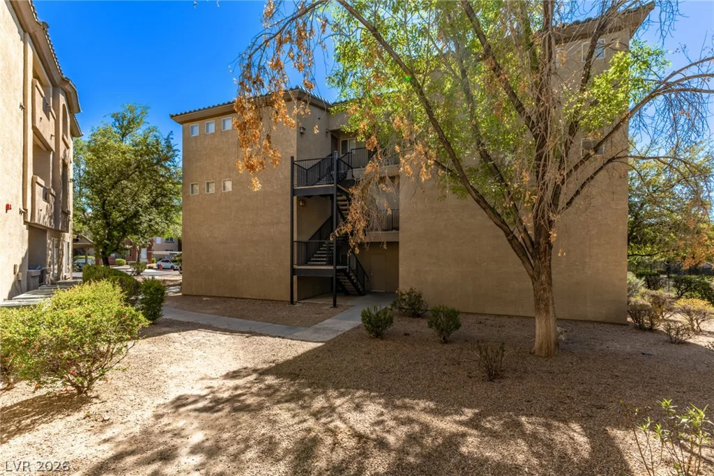 4400 Jones, Las Vegas, NV 89103