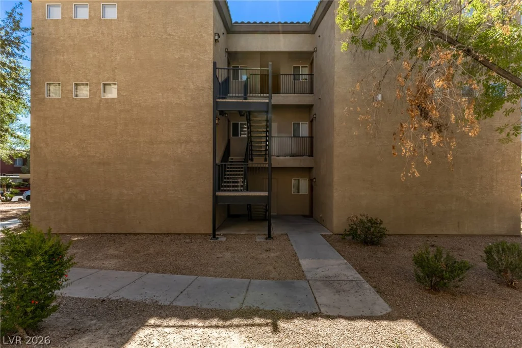 4400 Jones, Las Vegas, NV 89103