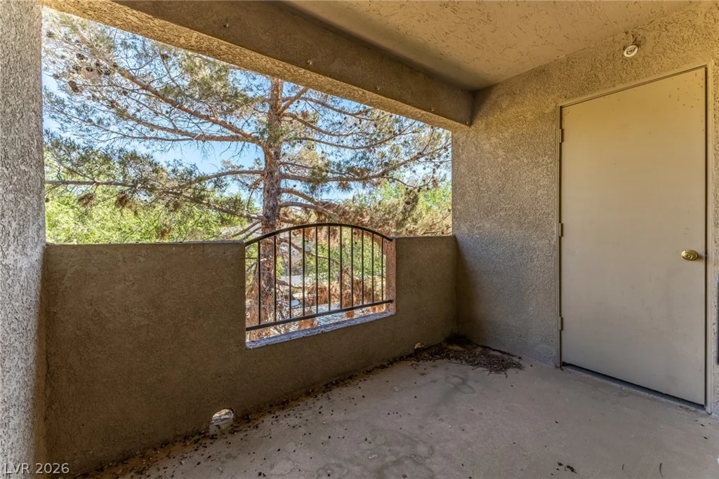 4400 Jones, Las Vegas, NV 89103