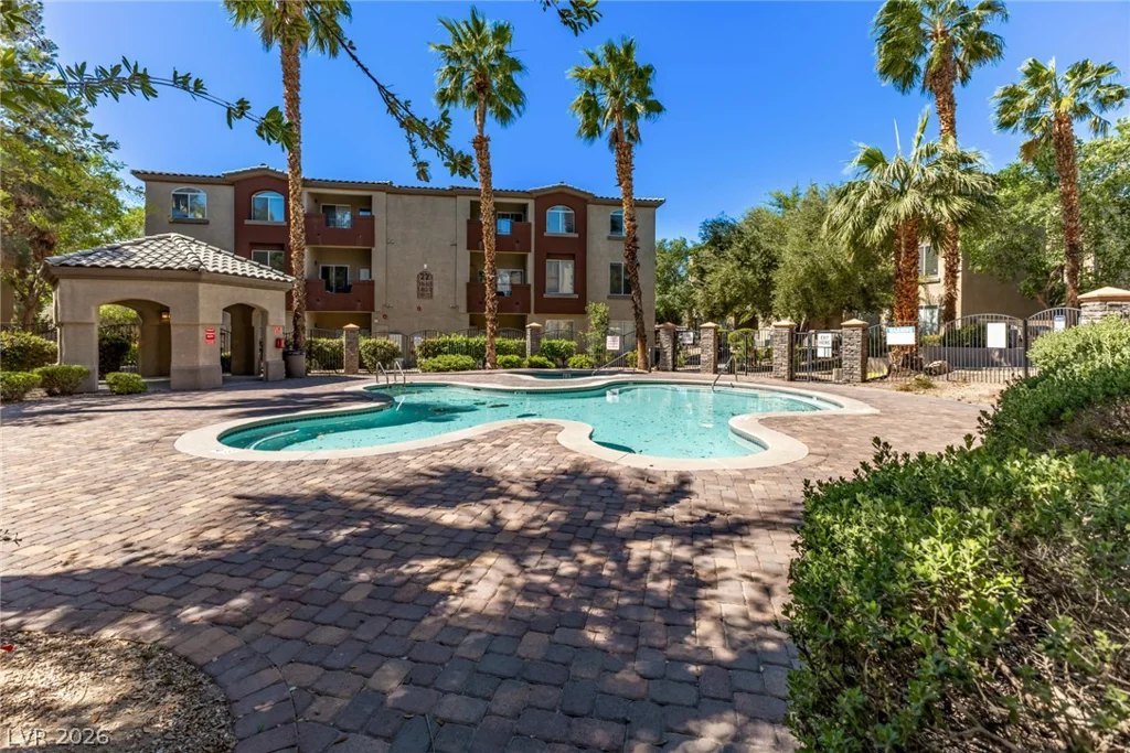 4400 Jones, Las Vegas, NV 89103
