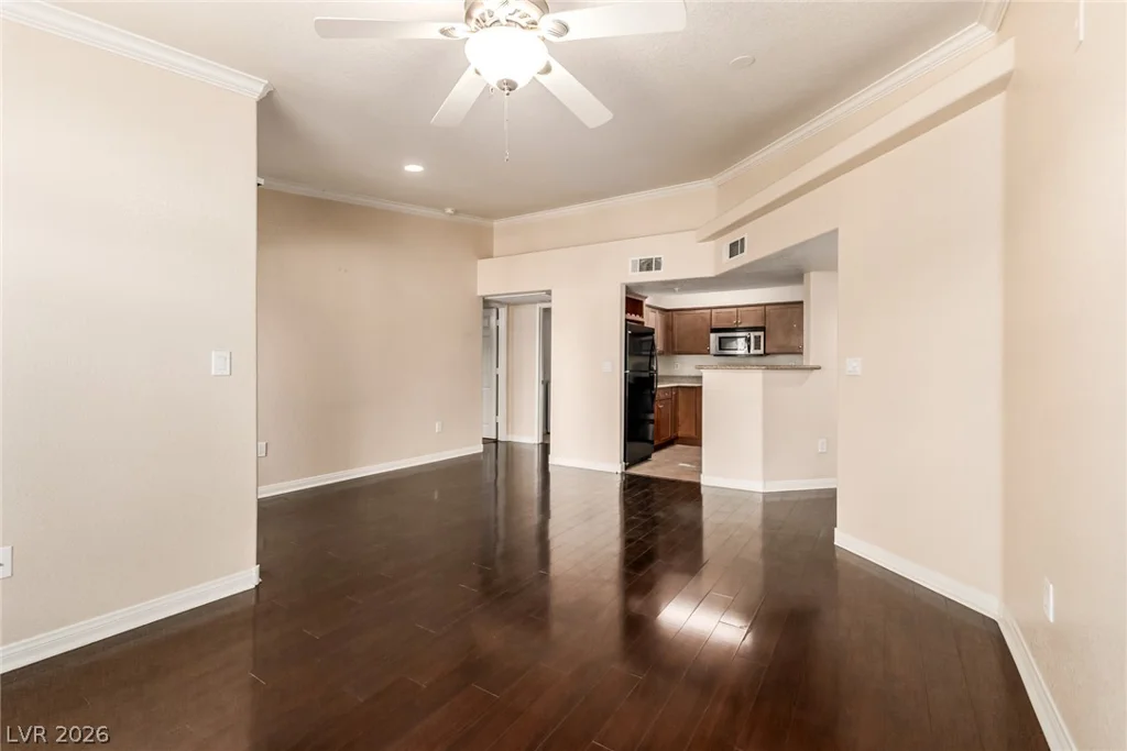 4400 Jones, Las Vegas, NV 89103