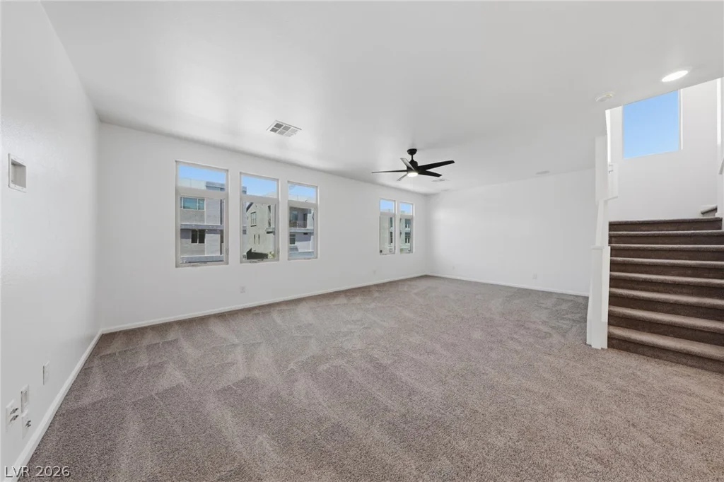 8111 Carpenter Creek, Las Vegas, NV 89113