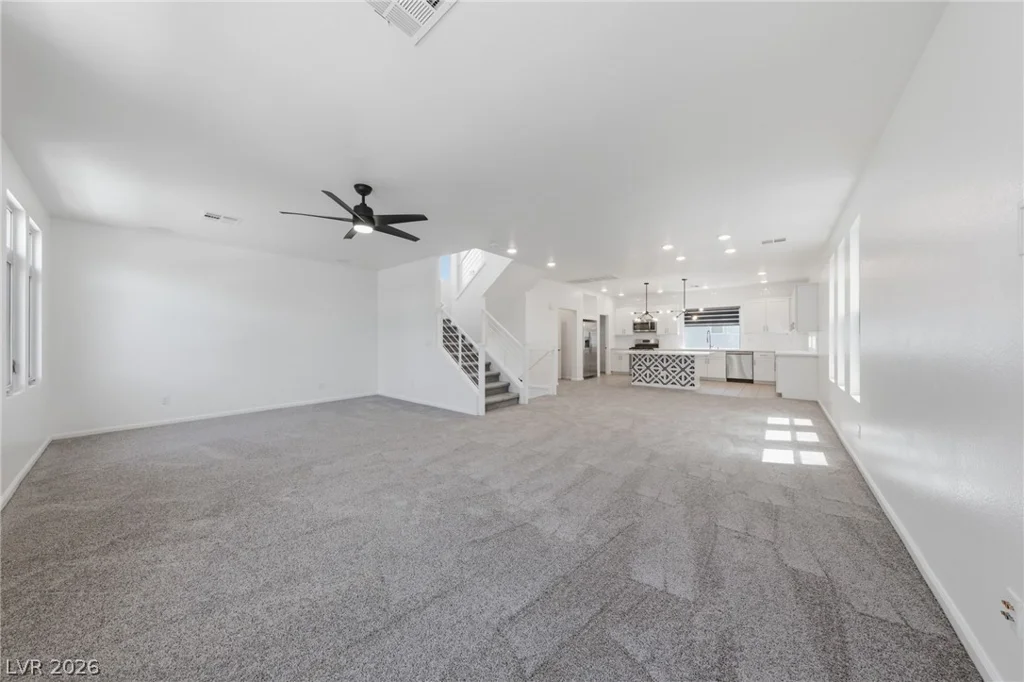 8111 Carpenter Creek, Las Vegas, NV 89113