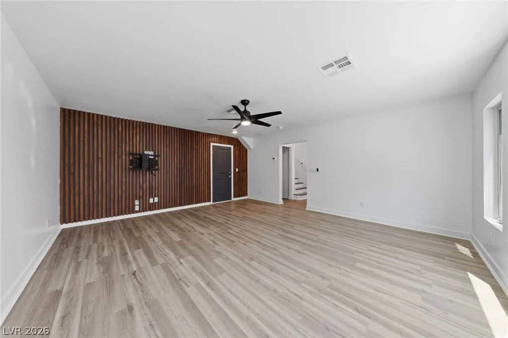 8111 Carpenter Creek, Las Vegas, NV 89113