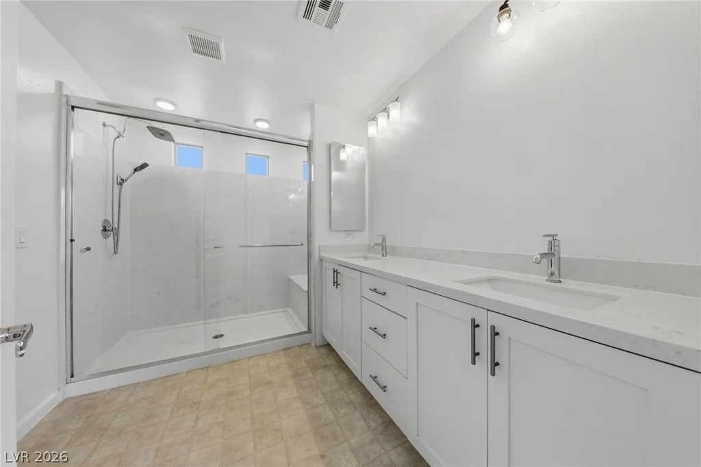 8111 Carpenter Creek, Las Vegas, NV 89113