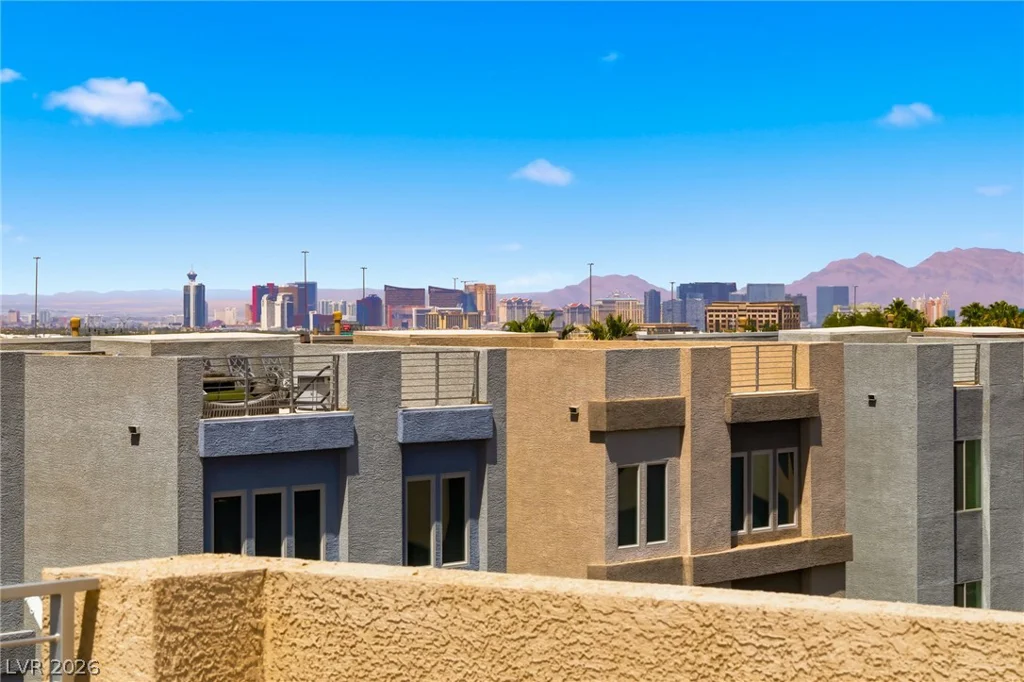 8111 Carpenter Creek, Las Vegas, NV 89113
