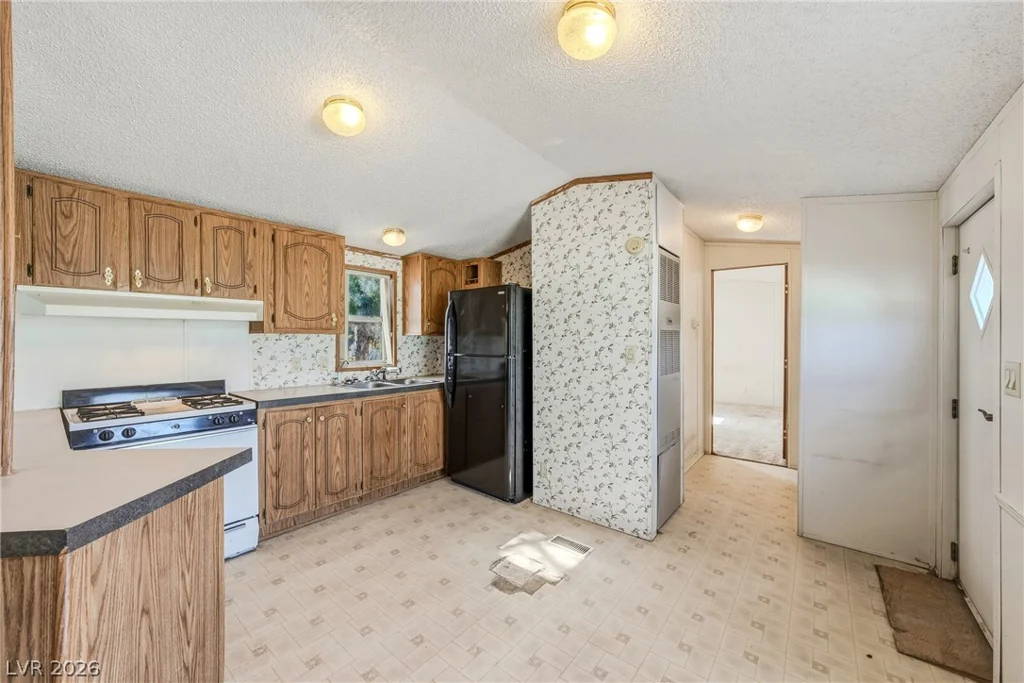 110 Tonopah, Pahrump, NV 89048
