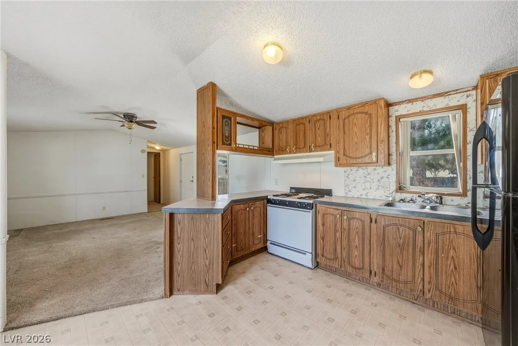 110 Tonopah, Pahrump, NV 89048