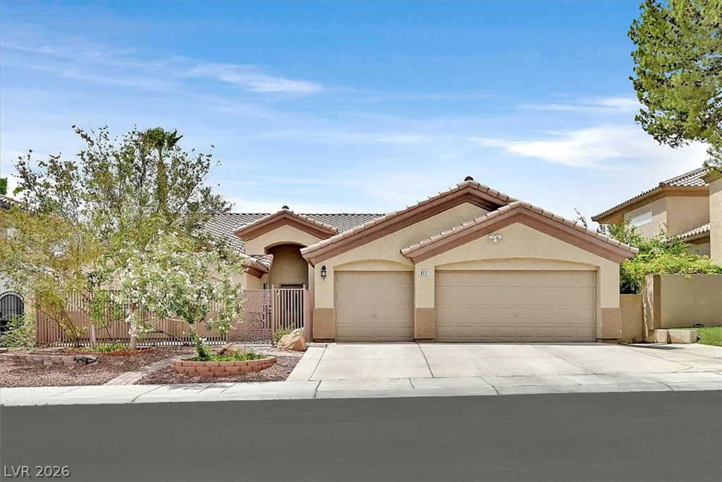8221 Shad Bush, Las Vegas, NV 89149