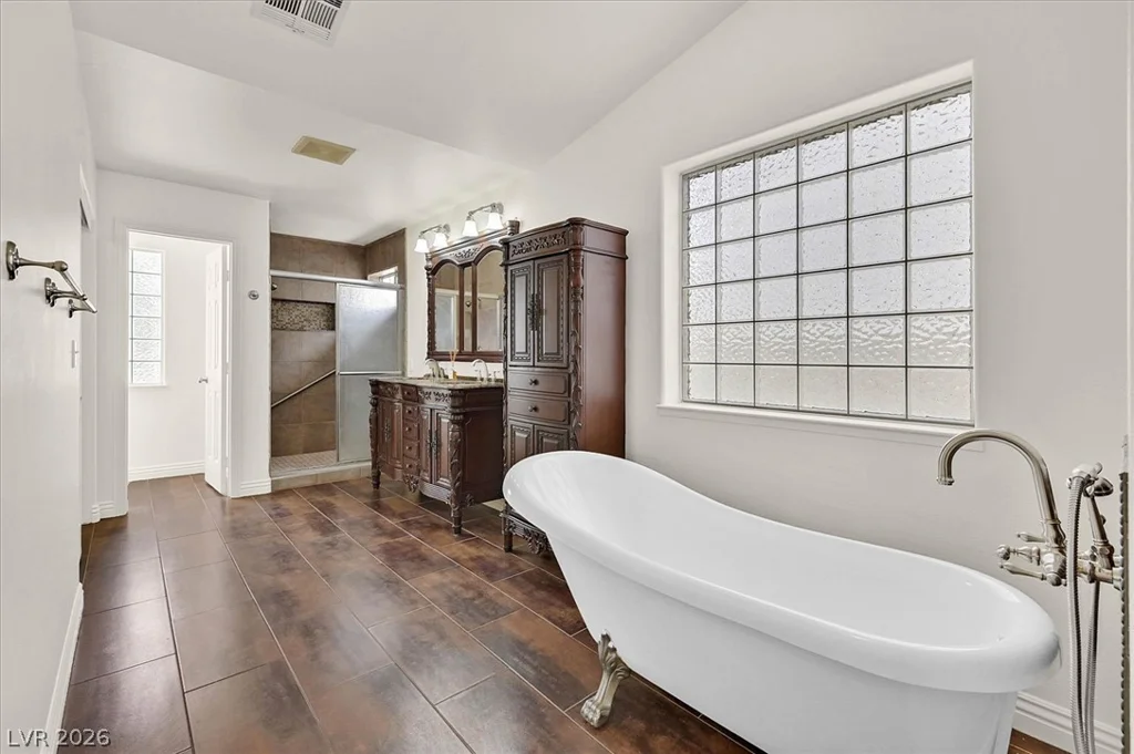 8221 Shad Bush, Las Vegas, NV 89149