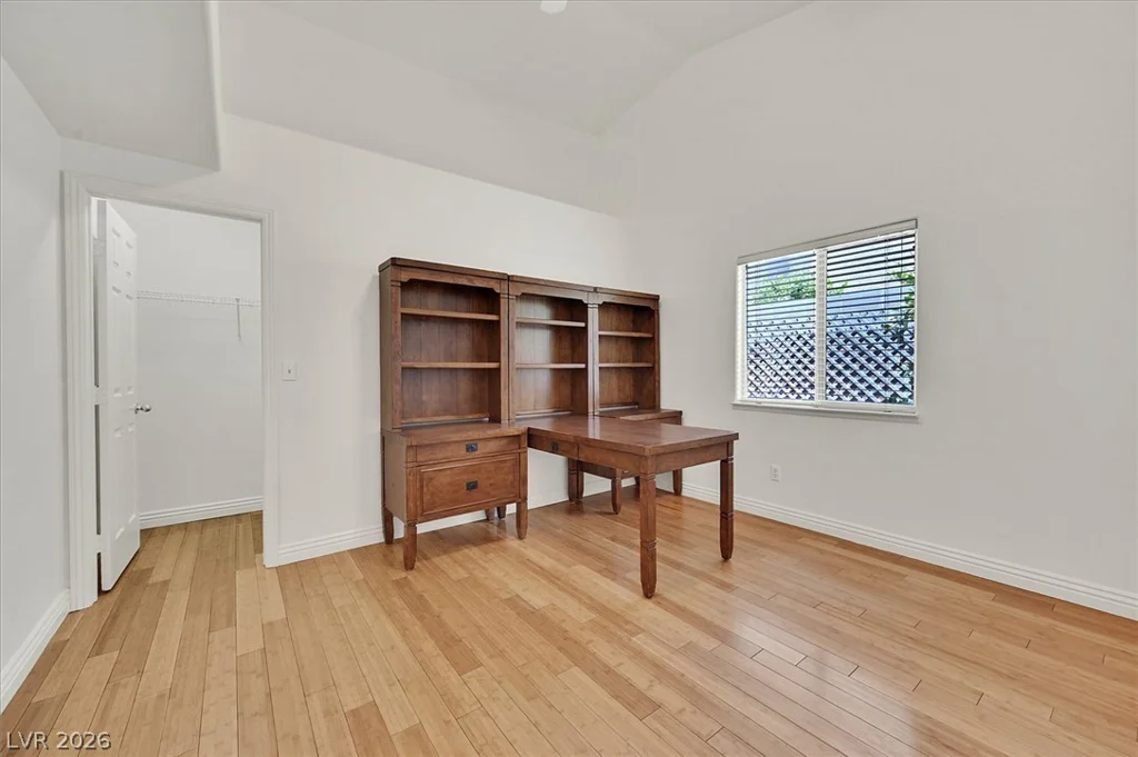 8221 Shad Bush, Las Vegas, NV 89149