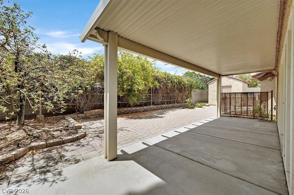 8221 Shad Bush, Las Vegas, NV 89149