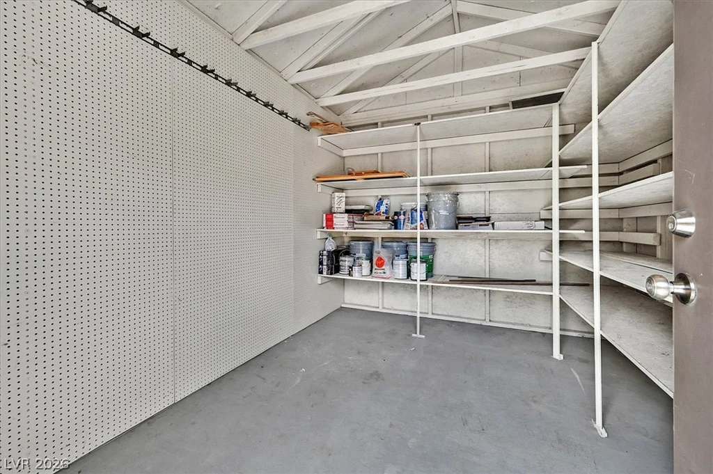 8221 Shad Bush, Las Vegas, NV 89149