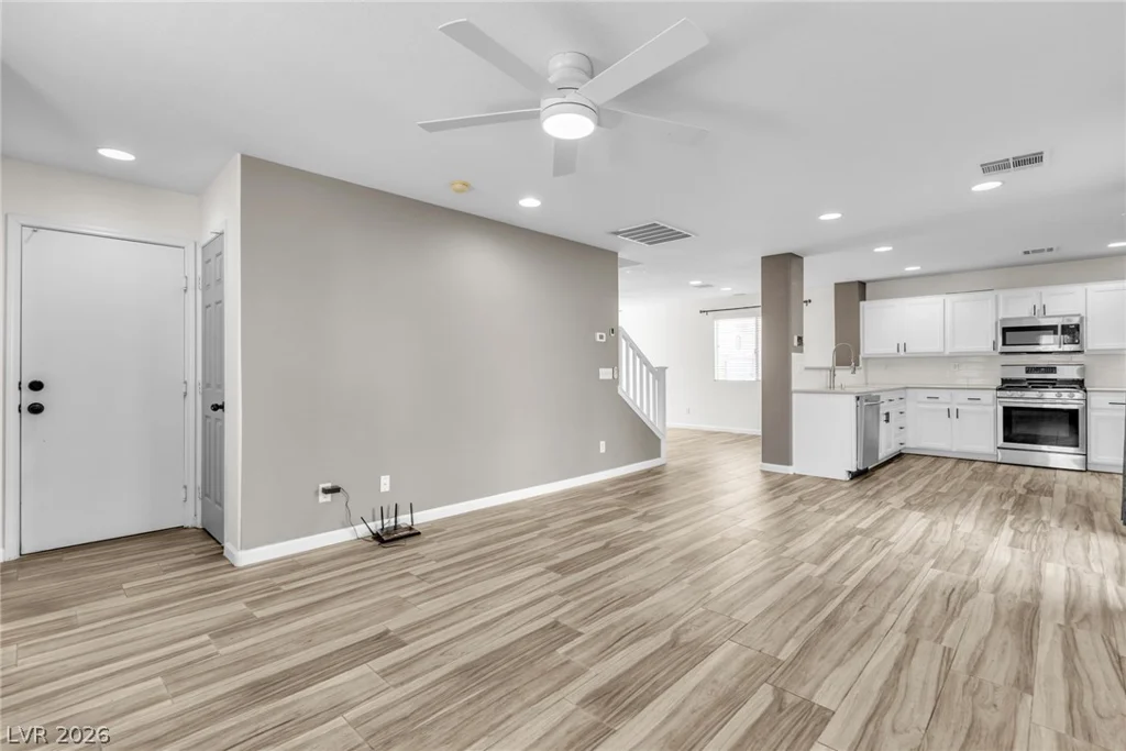 1042 Grand Cerritos, Las Vegas, NV 89183