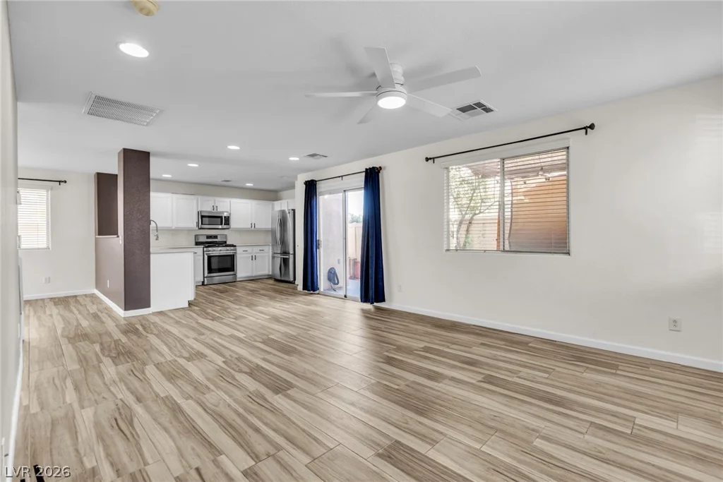 1042 Grand Cerritos, Las Vegas, NV 89183