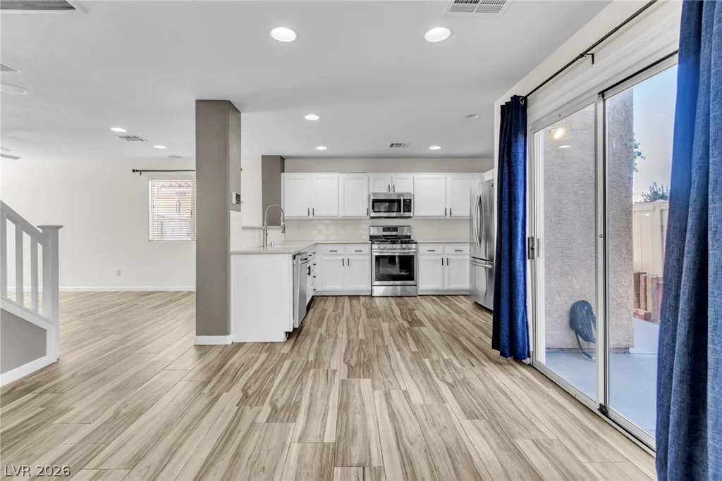 1042 Grand Cerritos, Las Vegas, NV 89183