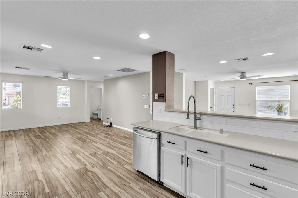 1042 Grand Cerritos, Las Vegas, NV 89183