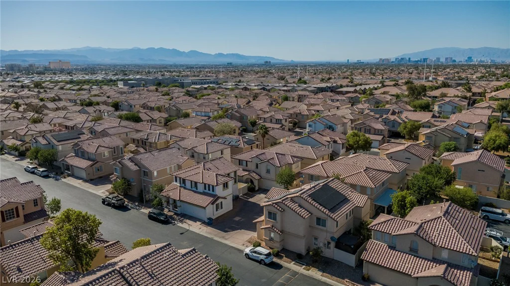 1042 Grand Cerritos, Las Vegas, NV 89183