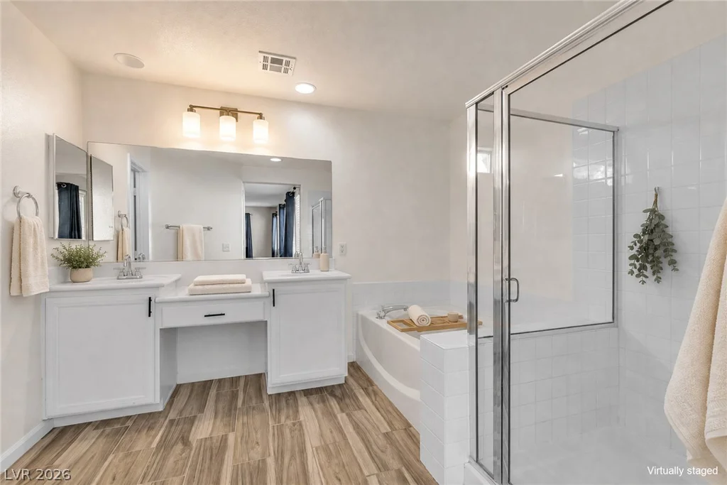 1042 Grand Cerritos, Las Vegas, NV 89183