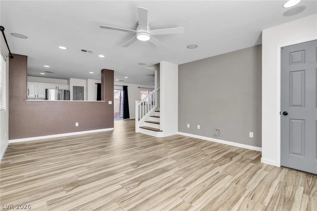 1042 Grand Cerritos, Las Vegas, NV 89183
